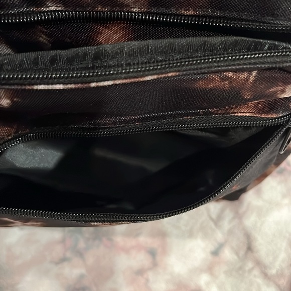 Backpack - Picture 6 of 12